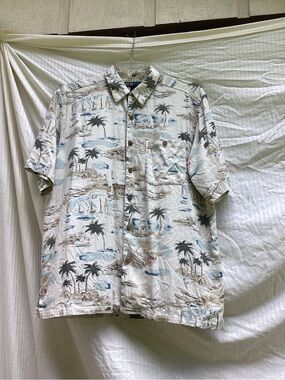 R&R Casuals Men's 100% silk Cream Tropical Print Short-Sleeve Shirt, size large